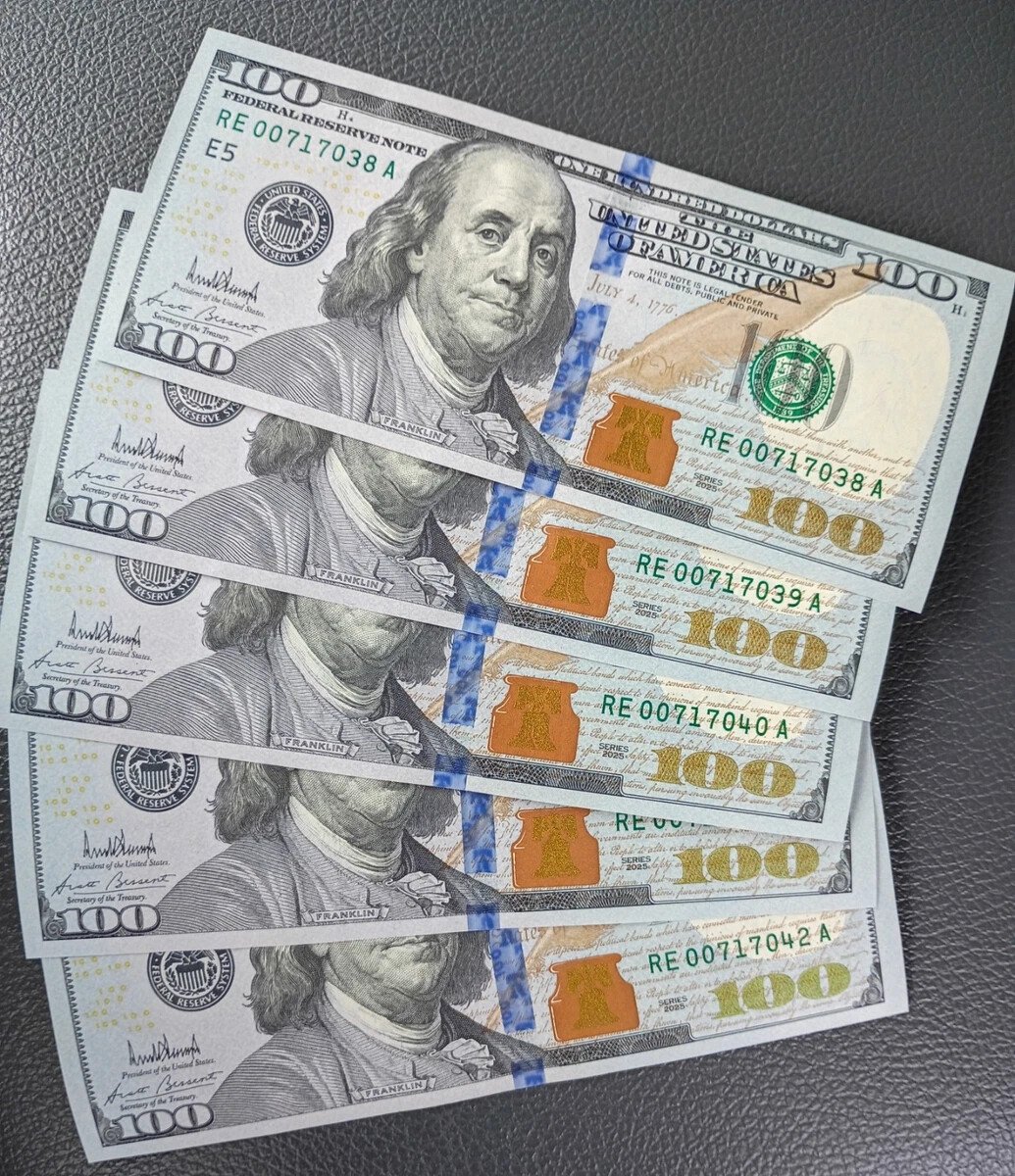 USD $100 Bills
